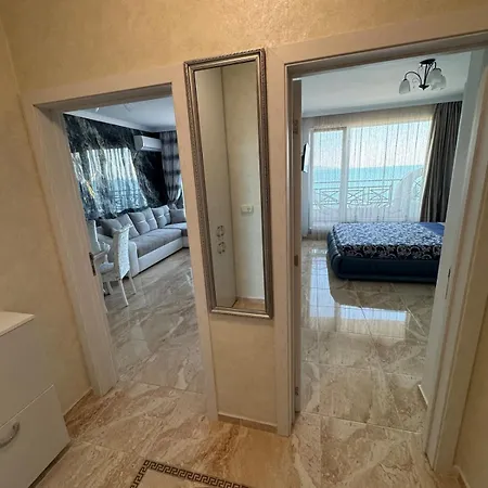 One Bedroom Golden Sea View Panorama Lägenhet Pomorie